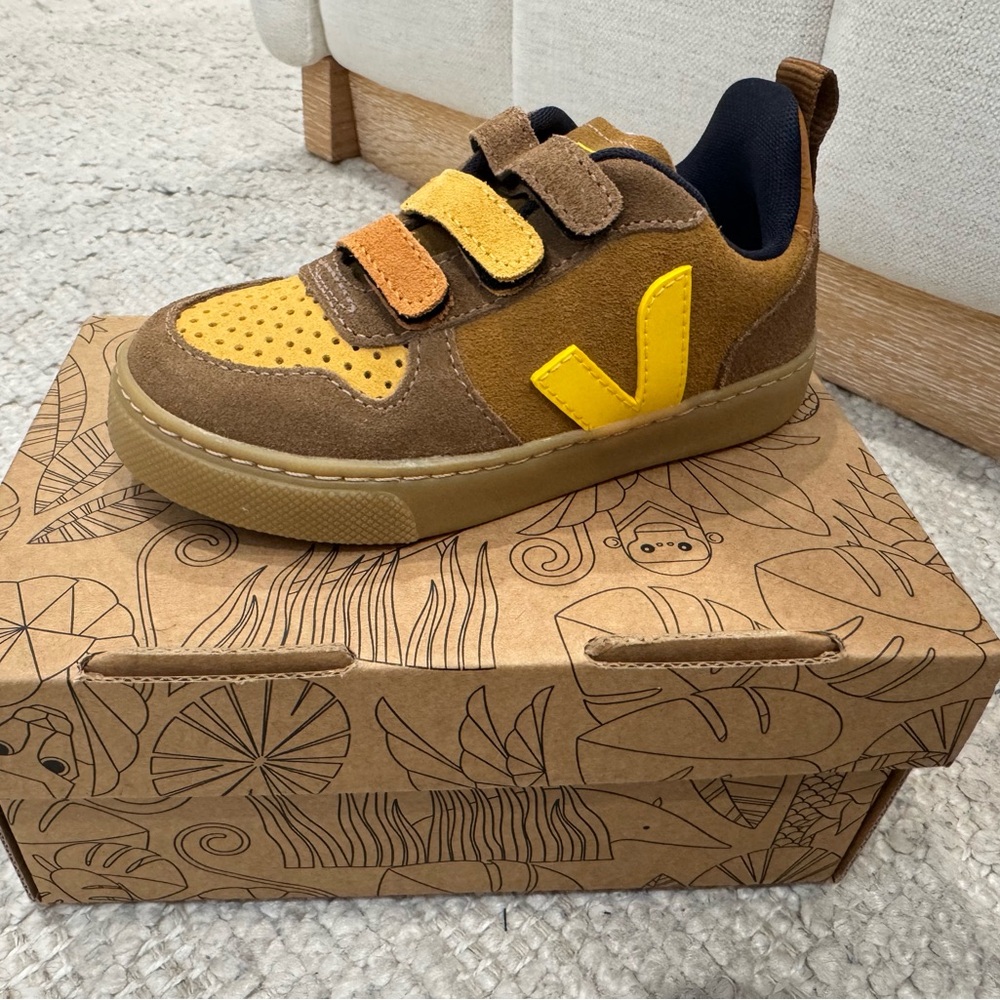 Veja Kids Sneakers in Brown and Yellow